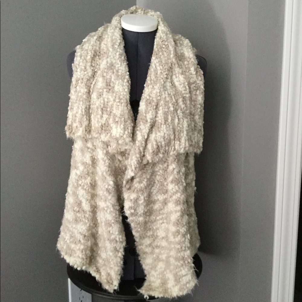 Kensie Vest